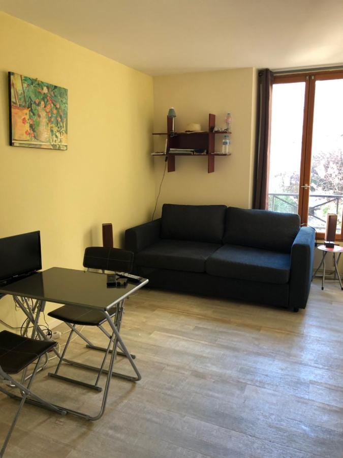 Ferienwohnung 23 Rue De La Chapelle Paris Exterior foto