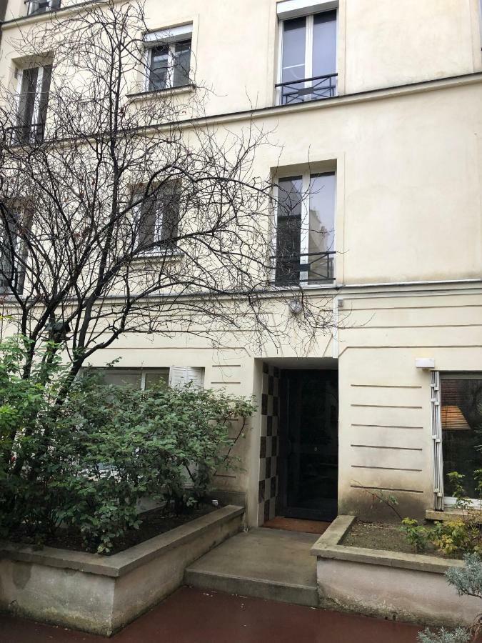 Ferienwohnung 23 Rue De La Chapelle Paris Exterior foto